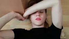Reproducir Sexo Con Una Morena Siendo Follada Por Su Cuñado