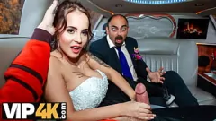 Jouer La MILF tchèque Jennifer Mendez baisée dans une limousine par un inconnu au hasard