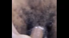 Redare Sesiunea intensă de mână a lui Ebony Stallion care duce la un finisaj plin de spermă