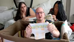 Afspelen Het Verboden Verkennen: Kinkydreamzzz pakt exotische Japanse BB-luiers uit in een stomend ABDL-avontuur